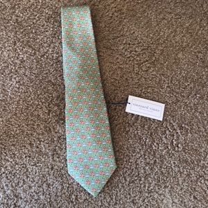 Vineyard vines tie